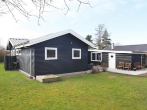 Gorgeous Holiday Home in Funen Syddanmark with Sauna in Bogense